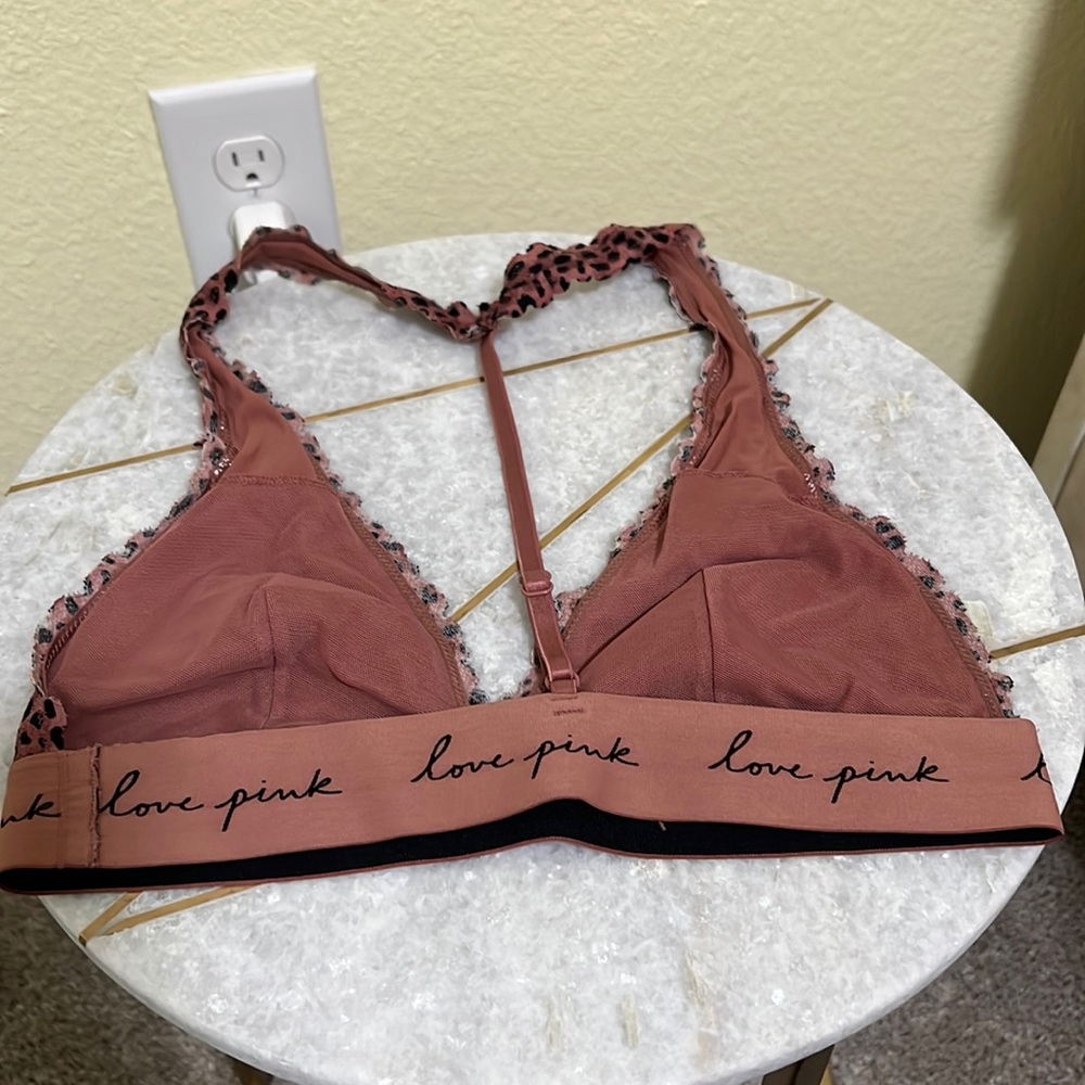 Pink bra - Picture 2 of 3